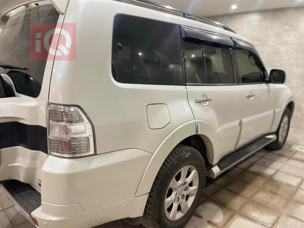 ميتسوبيشي باجيرو